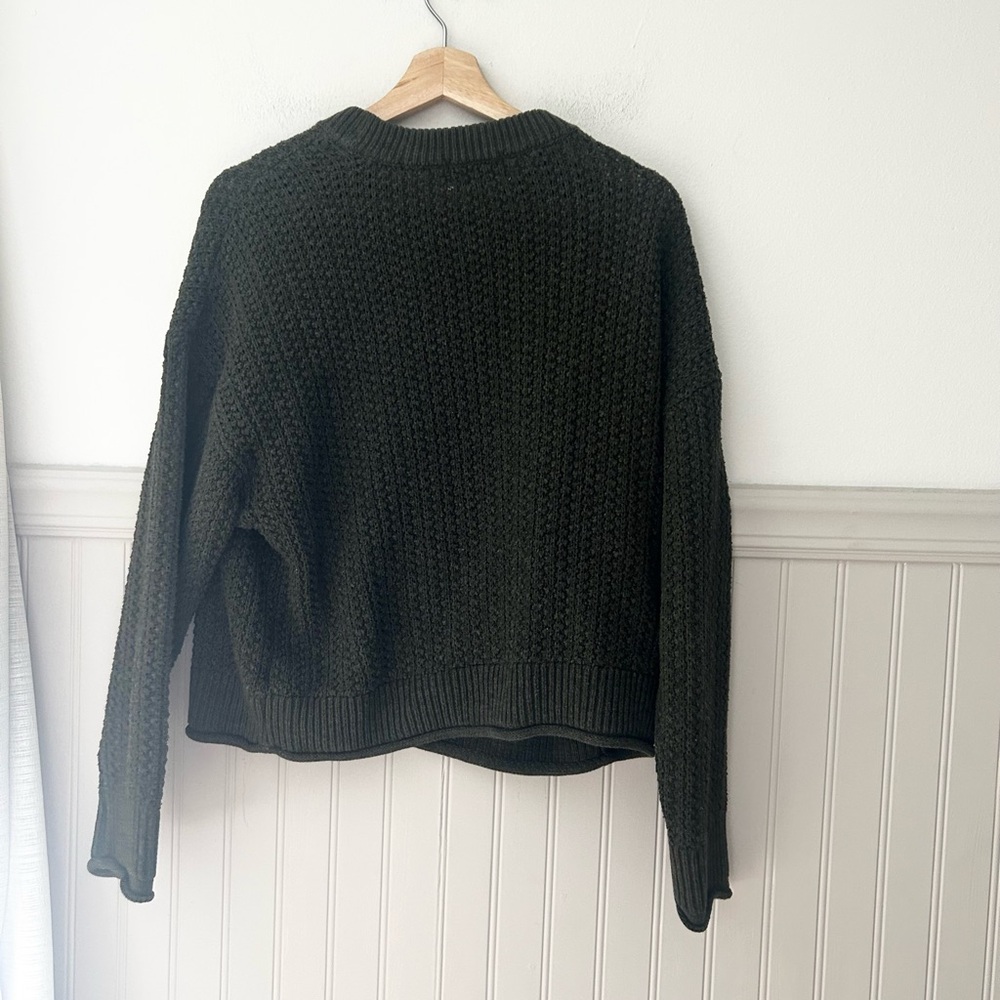 Universal Thread Medium Forest Green Knit Crew Ne… - image 4